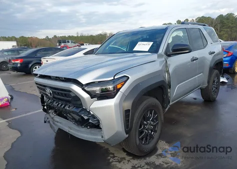 2025 Toyota 4Runner Sr5 z USA, uszkodzony, nr VIN JTEVA5AR3S5004512